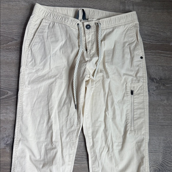 VUORI Womens Ripstop Pant | Milkweed Medium - Picture 5 of 12